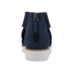 Wander Flat Sandals